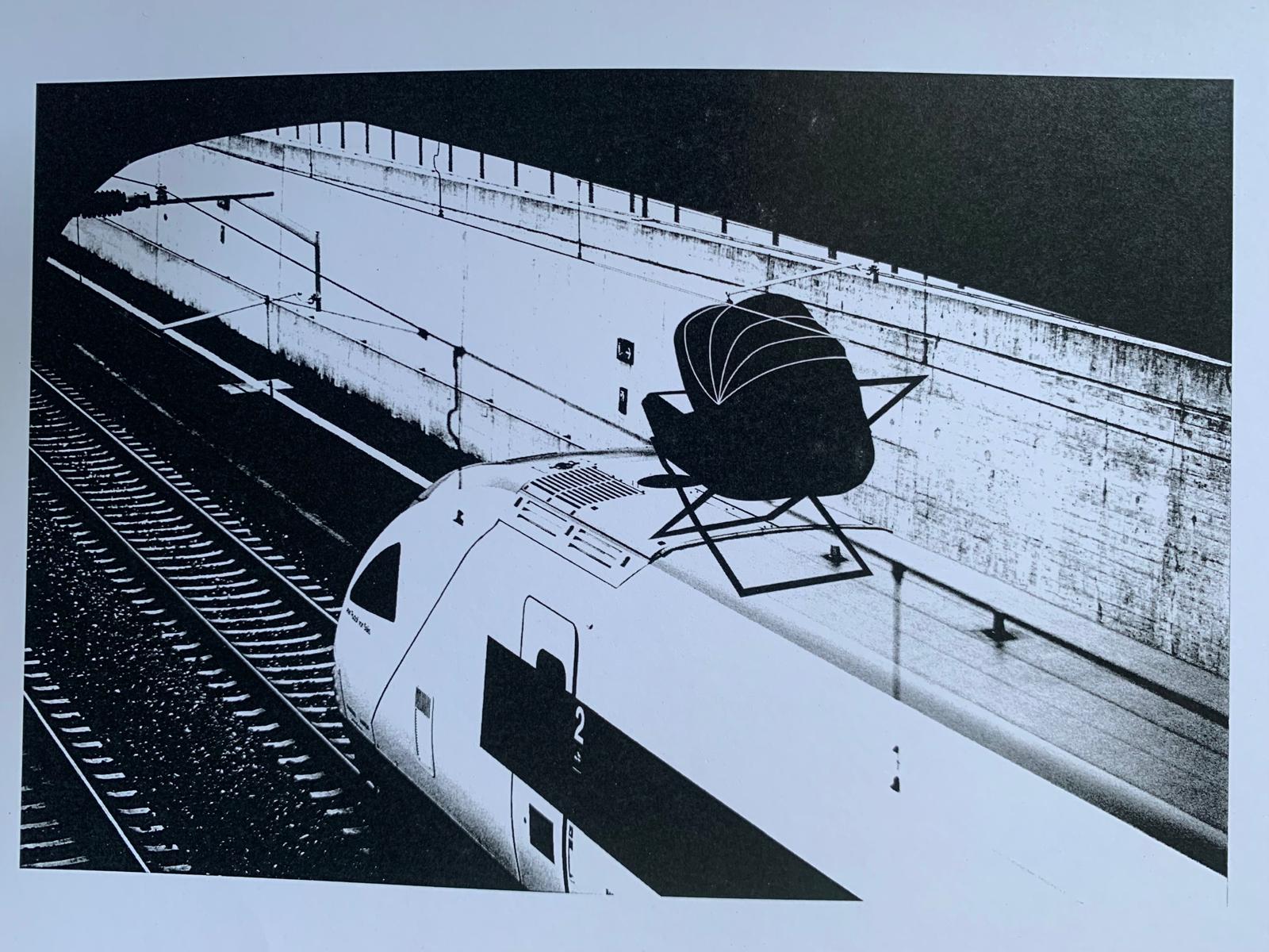 JMtet train artwork
